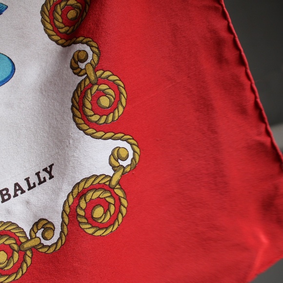 Bally Vintage Woman's Crustaceans Seashell Nautical Silk Square Scarf 34"x 34" - Picture 8 of 8